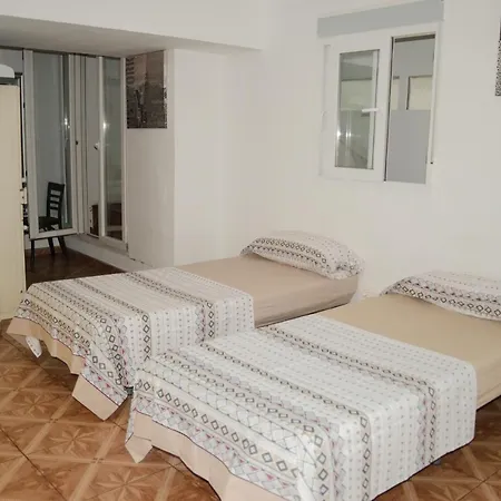 Ideal Sants برشلونة