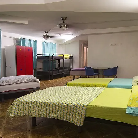 Ideal Sants برشلونة