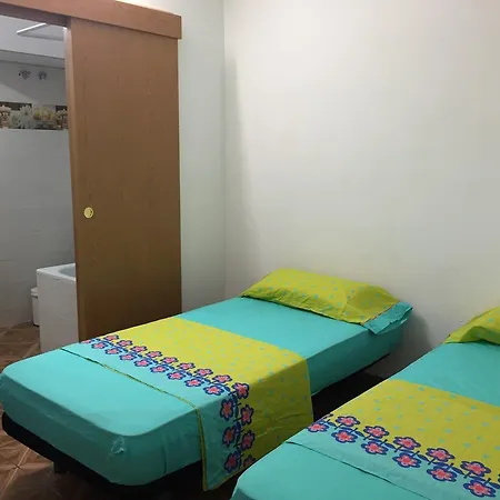 Ideal Sants 게스트하우스
